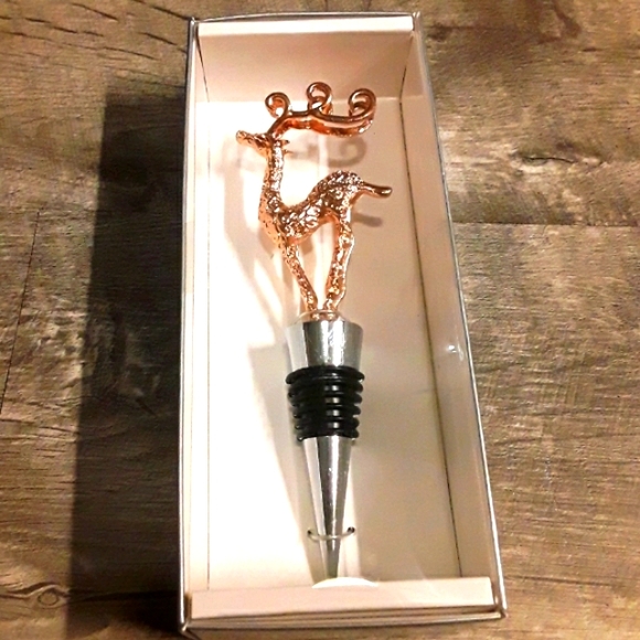 Elegant gold reindeer wine bottle stopper - Picture 1 of 2